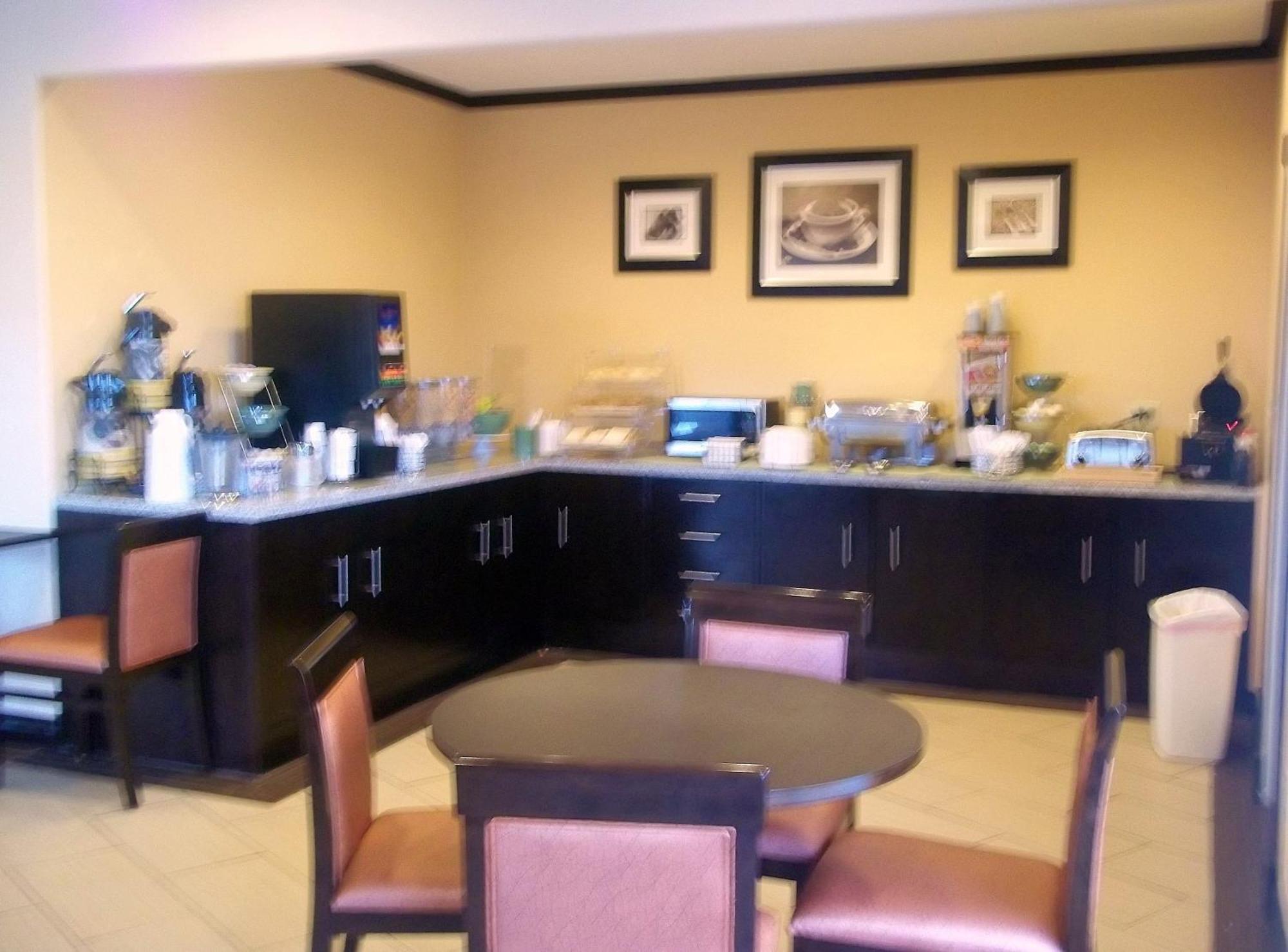 Rodeway Inn & Suites Corpus Christi Bagian luar foto