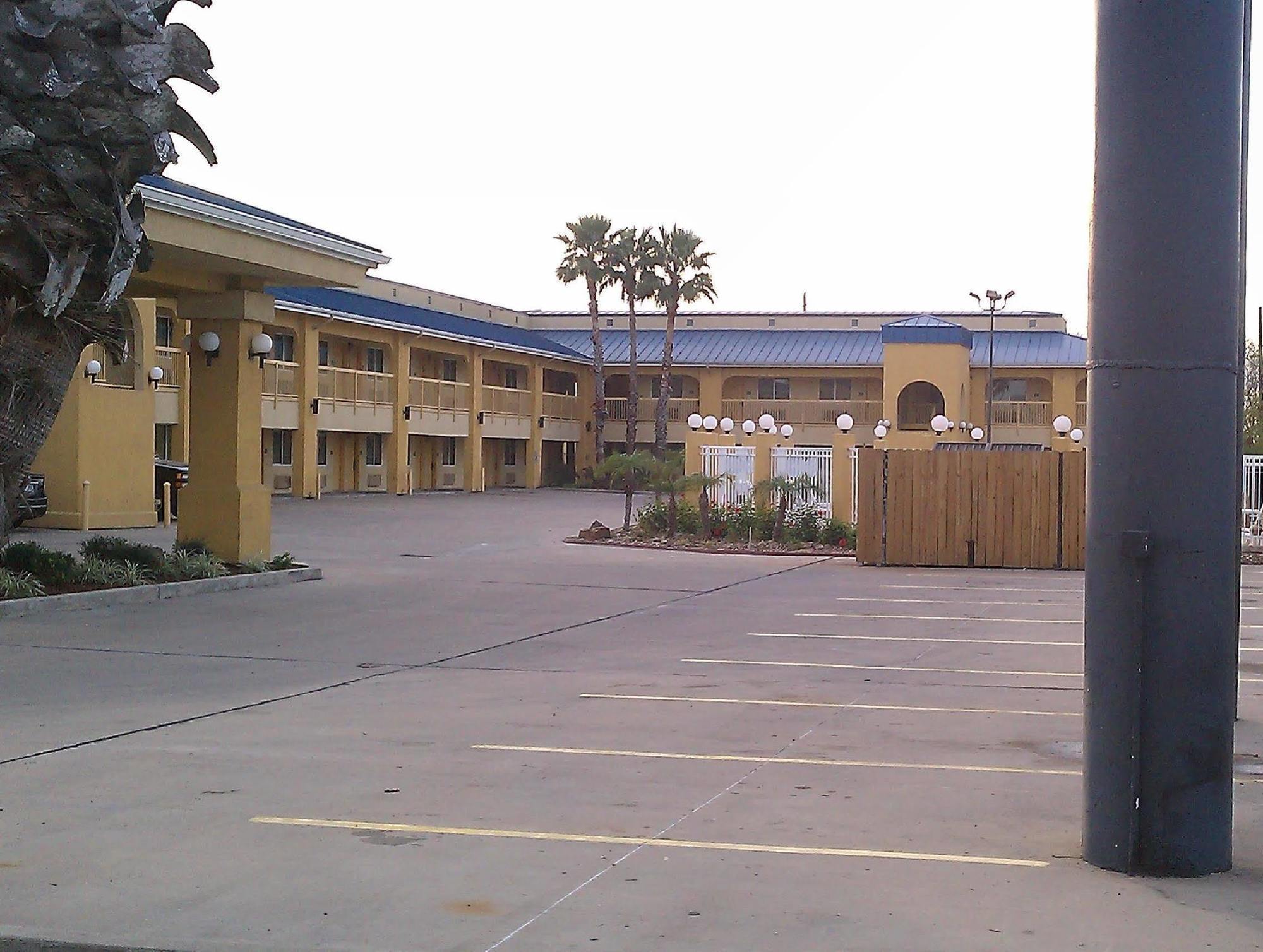 Rodeway Inn & Suites Corpus Christi Bagian luar foto