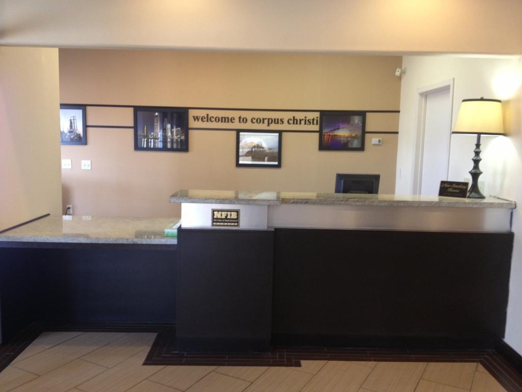 Rodeway Inn & Suites Corpus Christi Bagian luar foto